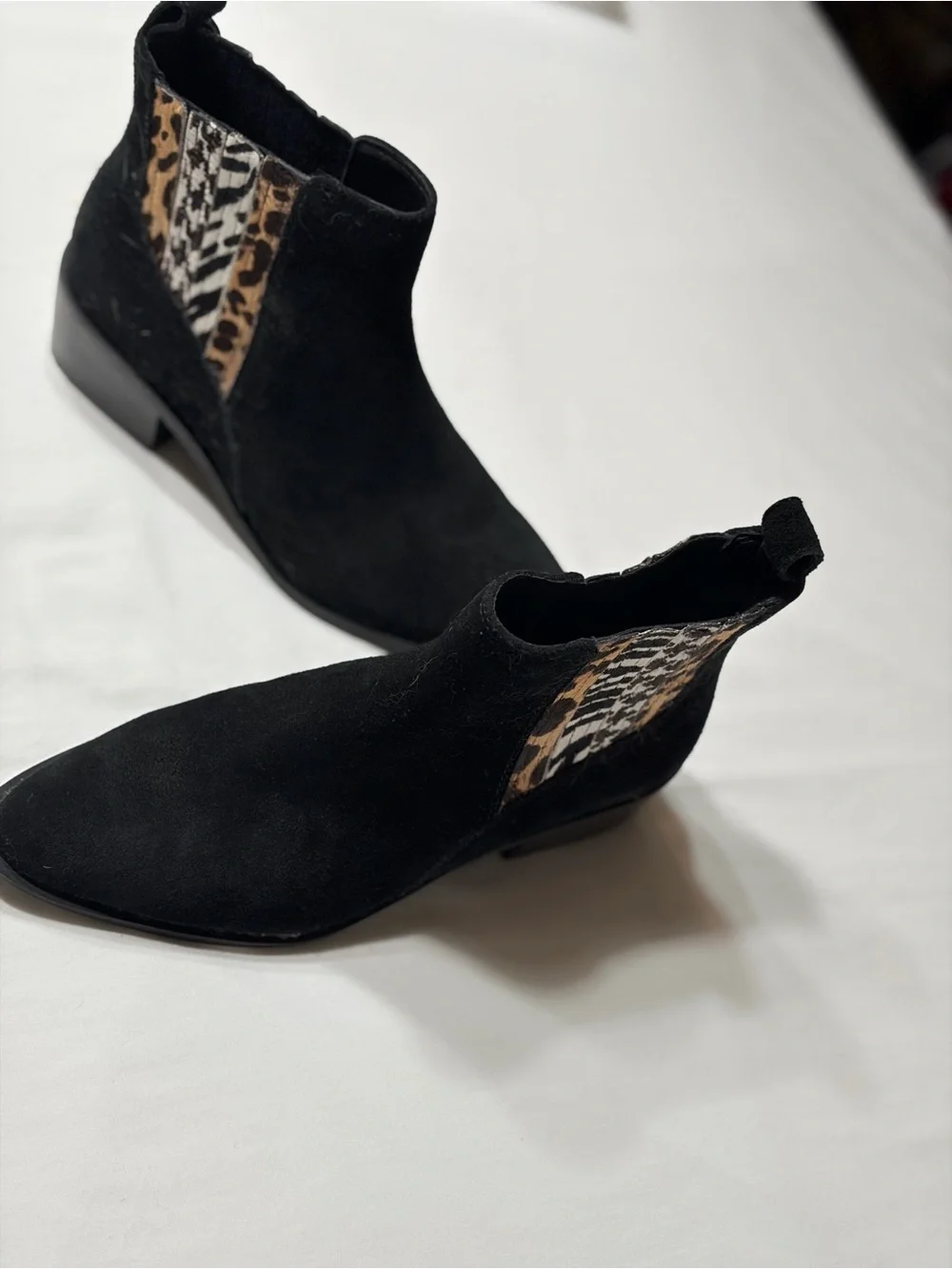 Black Suede Women's Ankle Boots with Leopard Accent by Crown Vintage size 6 1/2